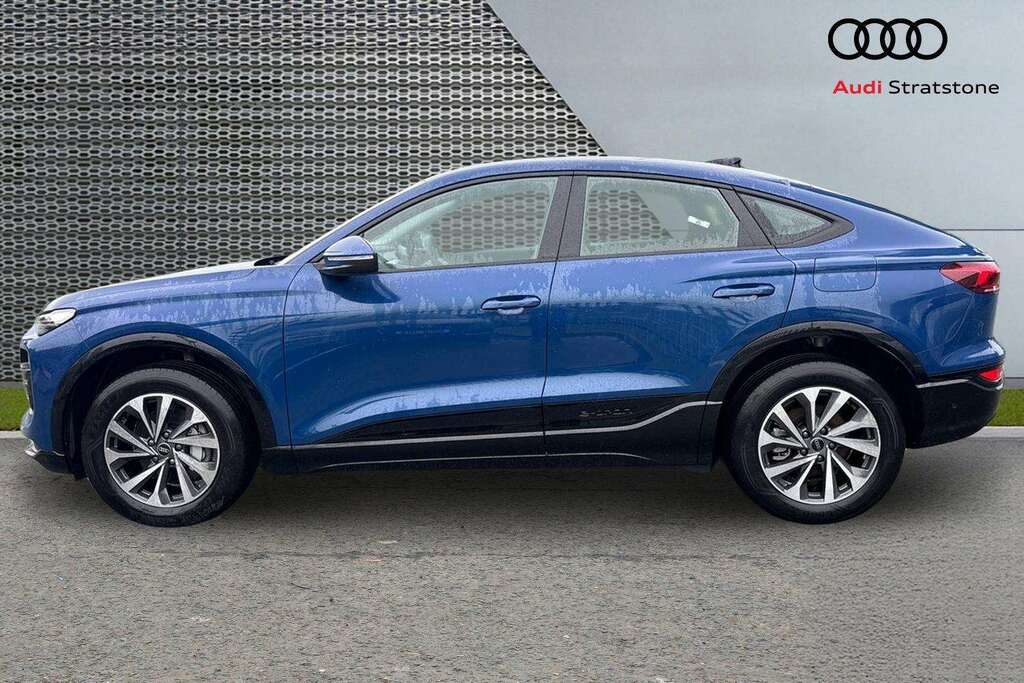 Audi Q6 E-Tron Sport Black #8
