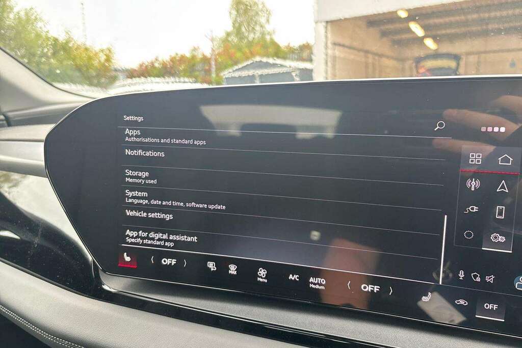 Audi Q6 E-Tron Sport Black #40