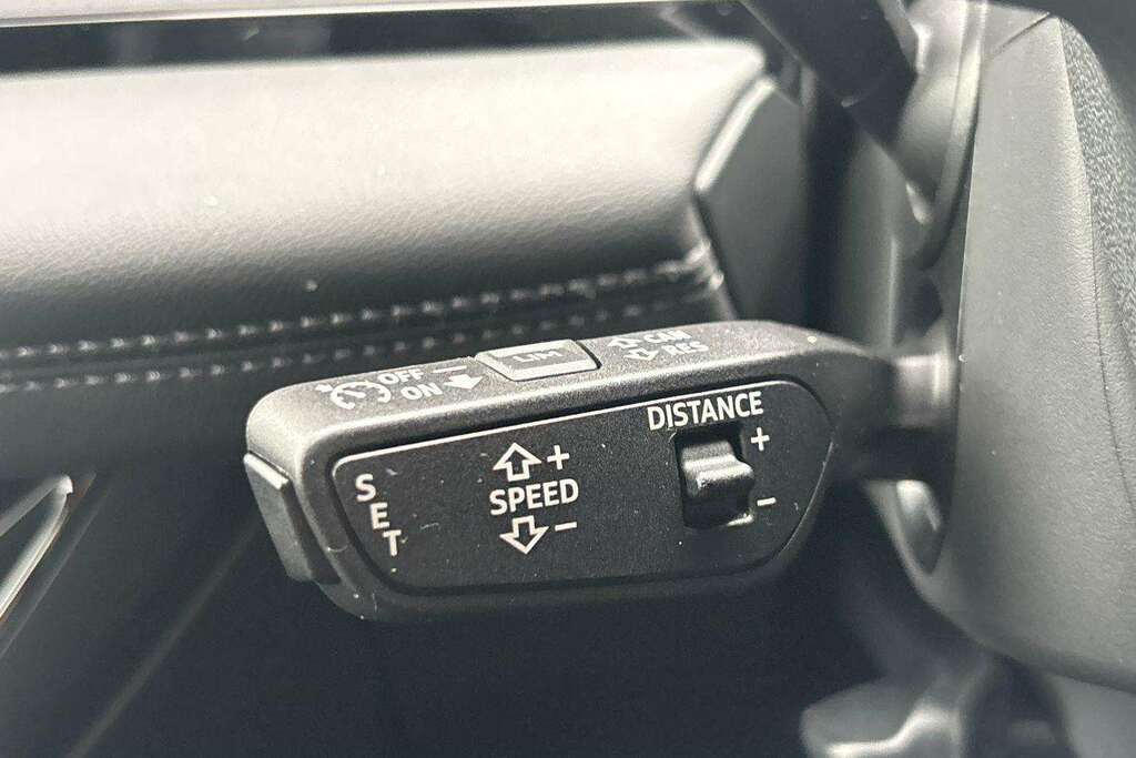 Audi Q6 E-Tron Sport Black #33