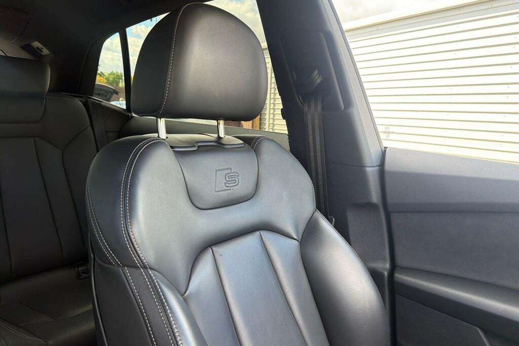Audi Q8 Black Edition Blue #38