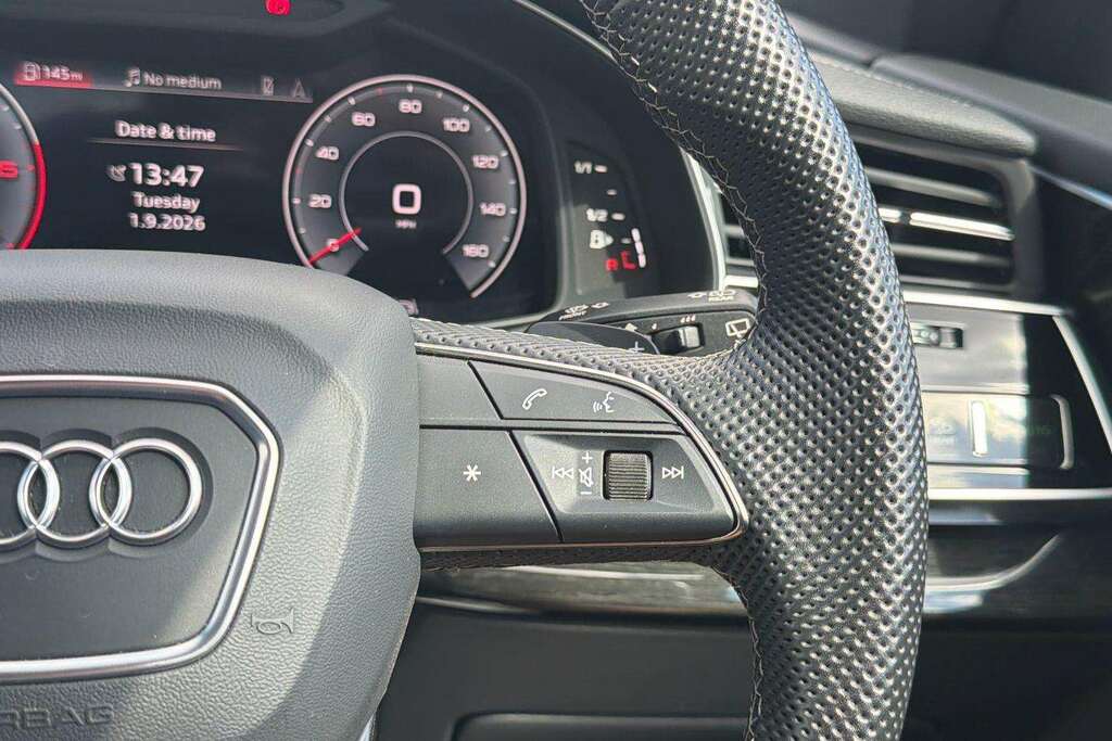Audi Q8 Black Edition Blue #17