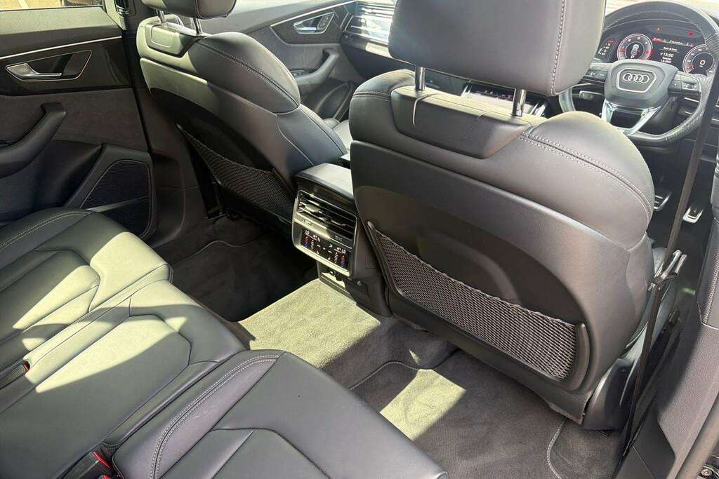Audi Q8 Black Edition Blue #23