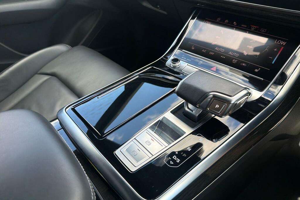 Audi Q8 Black Edition Blue #15