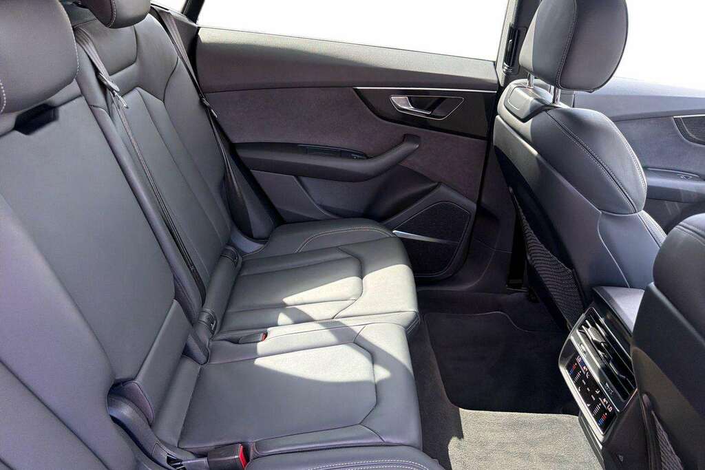 Audi Q8 Black Edition Blue #21