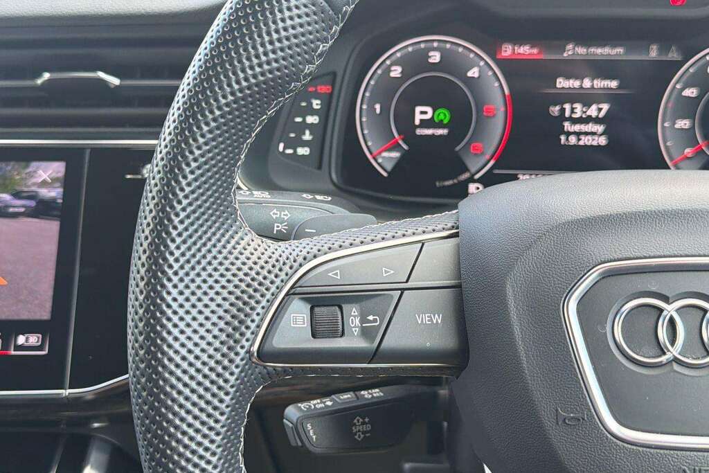 Audi Q8 Black Edition Blue #16