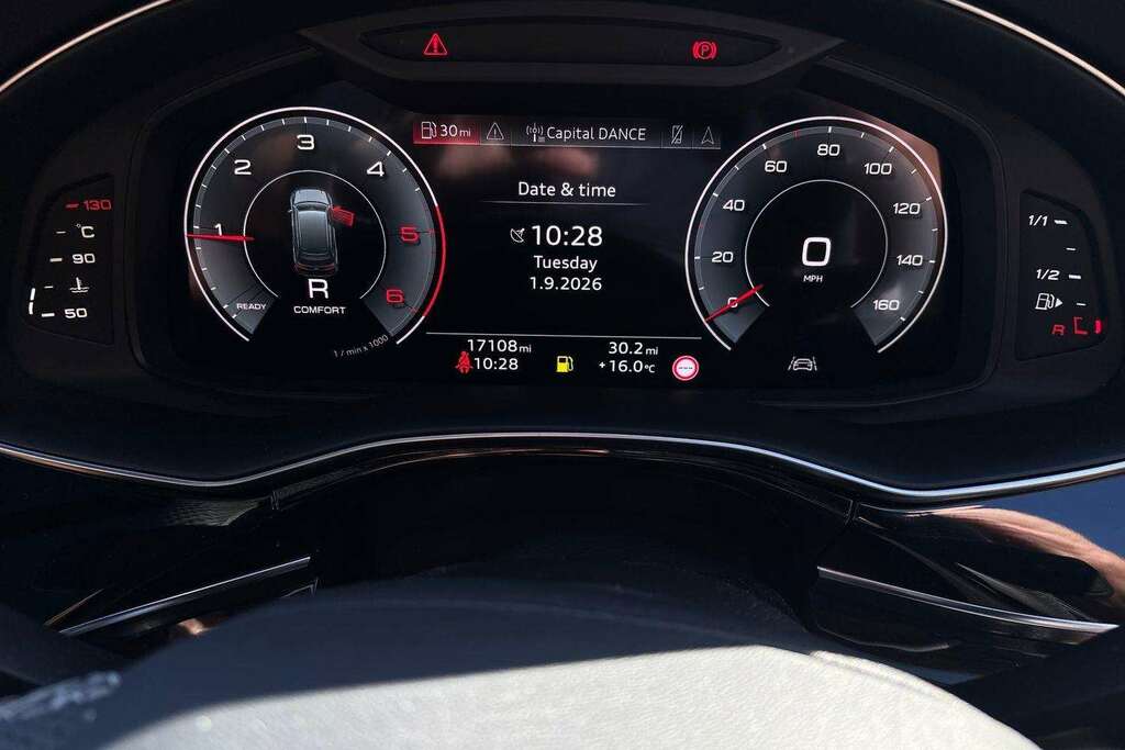Audi Q7 Black Edition Black #18