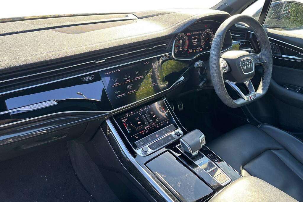 Audi Q7 Black Edition Black #20