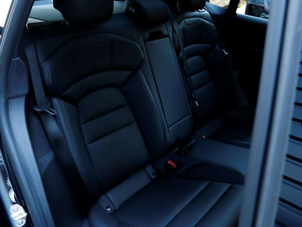 Porsche Taycan 4S Automatic #27