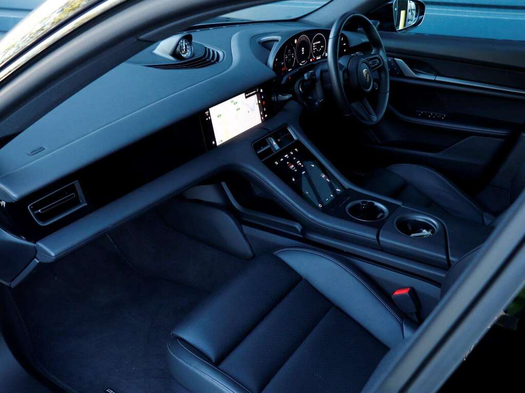 Porsche Taycan 4S Automatic #9