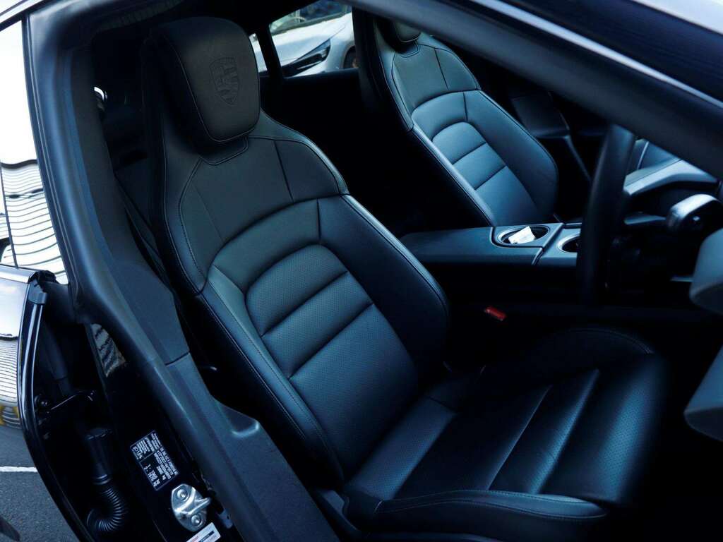 Porsche Taycan 4S Automatic #25