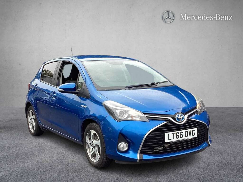 Toyota Yaris 1.5 Hybrid Icon Cvt 2016 Blue