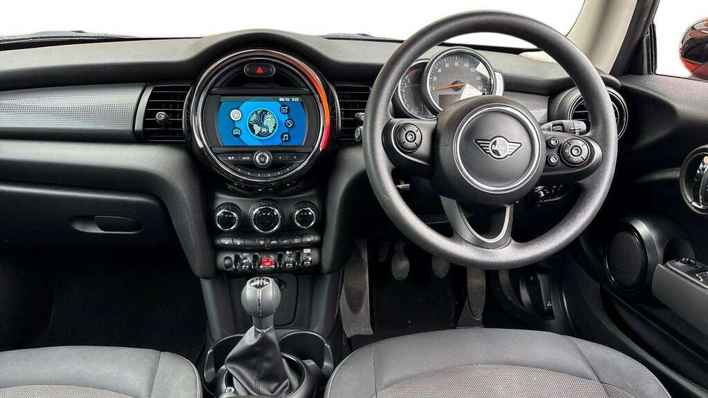 Mini Hatch 1.5 Cooper Classic II 2020 AU20HJN Orange #6