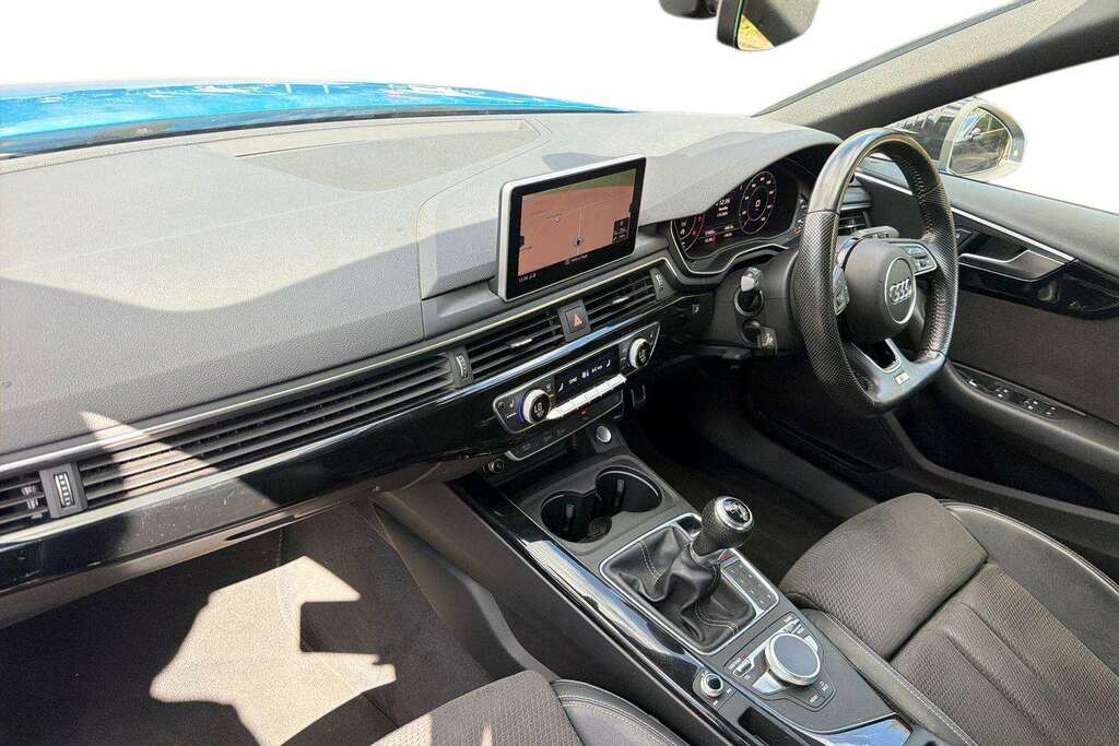Audi A4 35 Tfsi Black Edition 2019 DH19OUV Blue #2