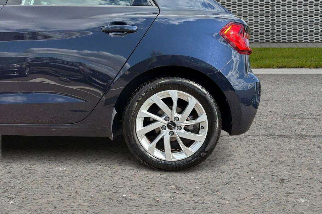 Audi A1 30 Tfsi 110 Sport 2021 Blue #5