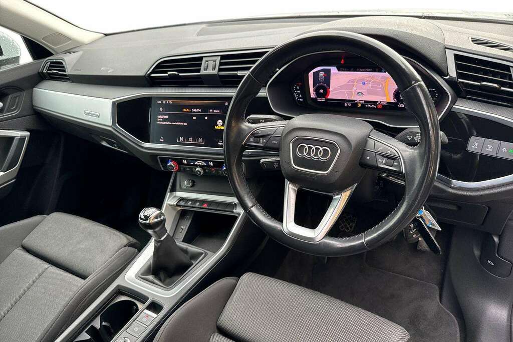 Audi Q3 35 Tfsi Sport 2019 KM19SRT White #6