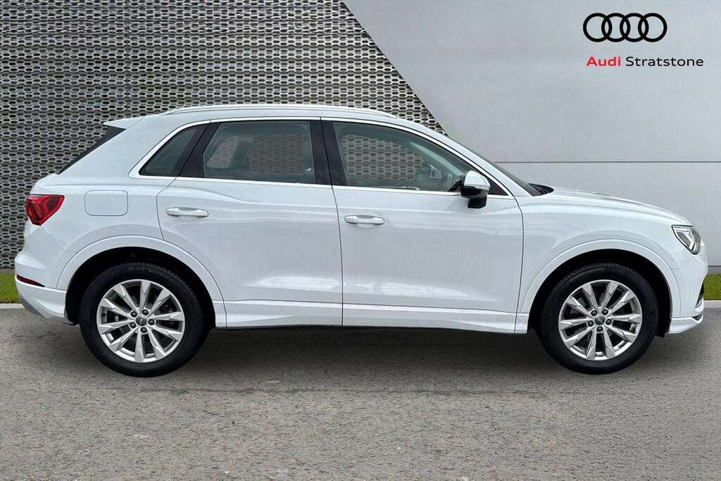 Audi Q3 35 Tfsi Sport 2019 KM19SRT White #4