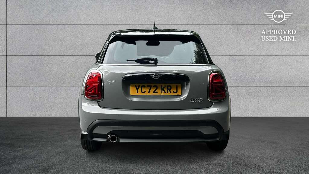 Mini Hatch 1.5 Cooper Classic Premium Plus 2022 YC72KRJ Grey #4