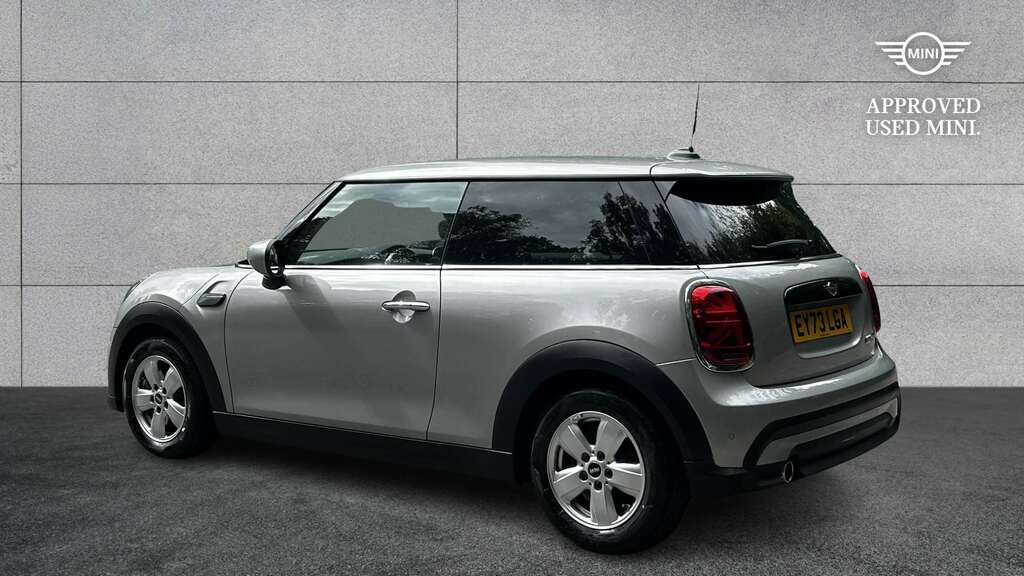 Mini Hatch 1.5 Cooper Classic Premium 2024 EY73LGA Silver #4