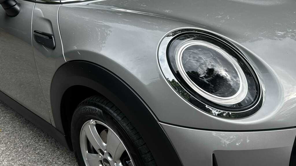Mini Hatch 1.5 Cooper Classic Premium 2024 EY73LGA Silver #5