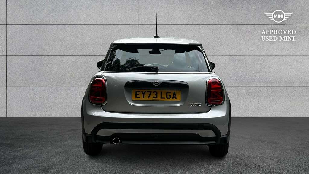 Mini Hatch 1.5 Cooper Classic Premium 2024 EY73LGA Silver #3