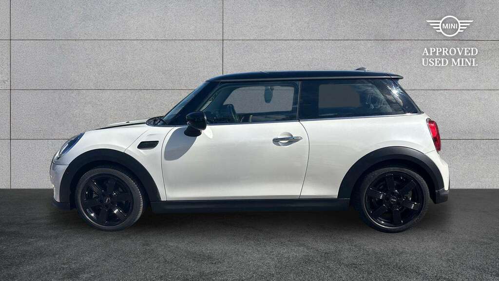 Mini Hatch 1.5 Cooper Classic 2023 GJ23OGA White #4