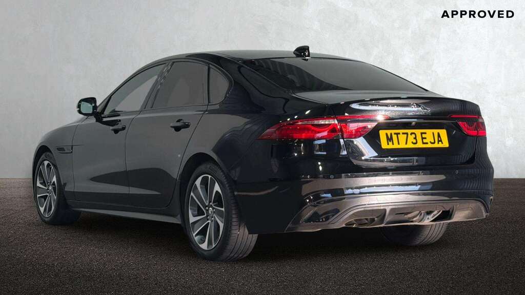 Jaguar XF 2.0 D200 R-dynamic Se Black 2023 Black #2