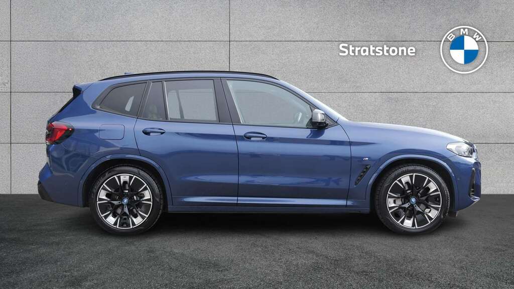 BMW iX3 210Kw M Sport Pro 80Kwh 2022 Blue #3