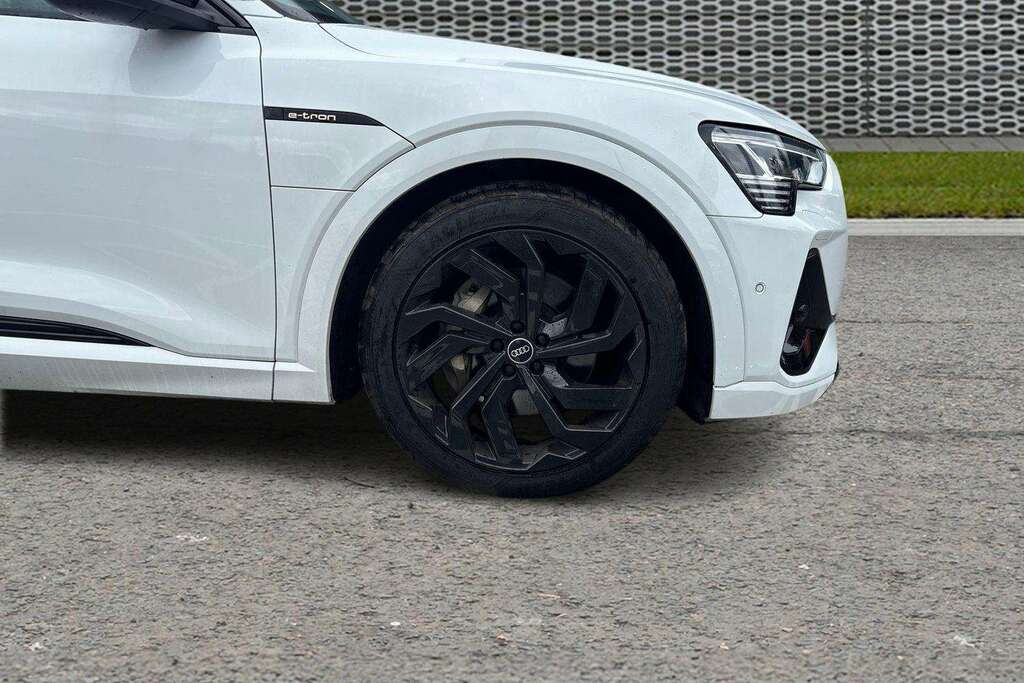 Audi E-tron 300Kw 55 Quattro 95Kwh Black Edition 2022 White #5