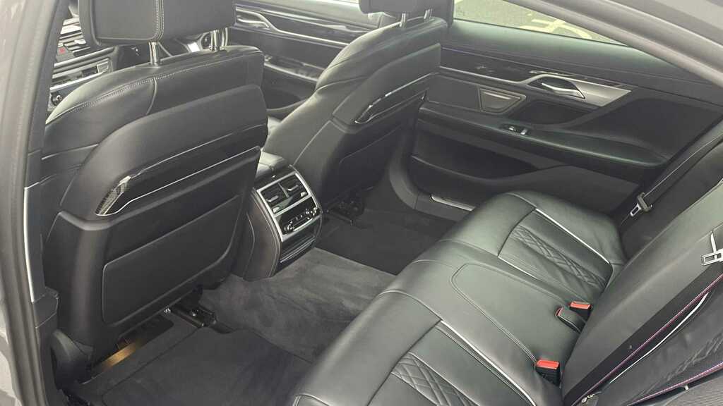 BMW 7 Series  Black #13