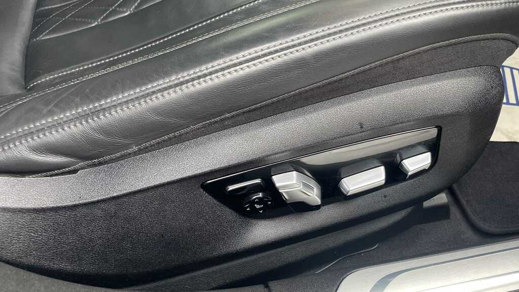 BMW 7 Series  Black #30