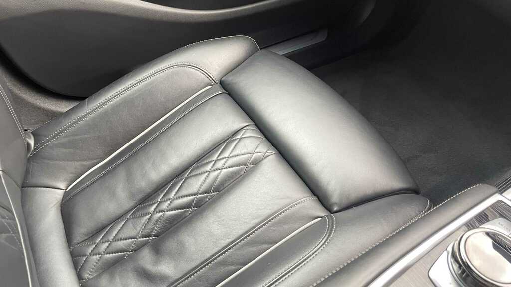 BMW 7 Series  Black #24