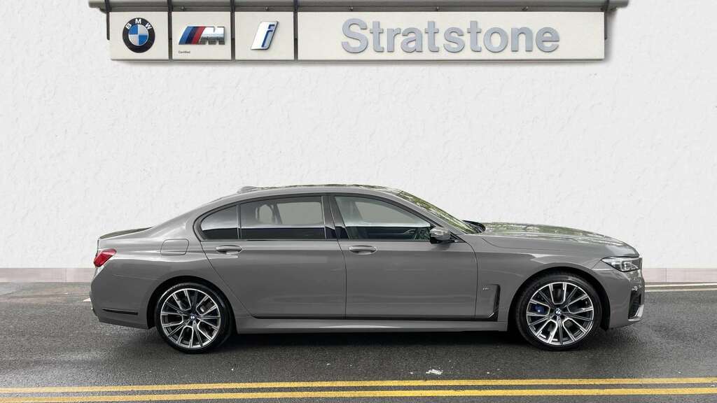 BMW 7 Series 745Le Xdrive M Sport 2020 Grey #3