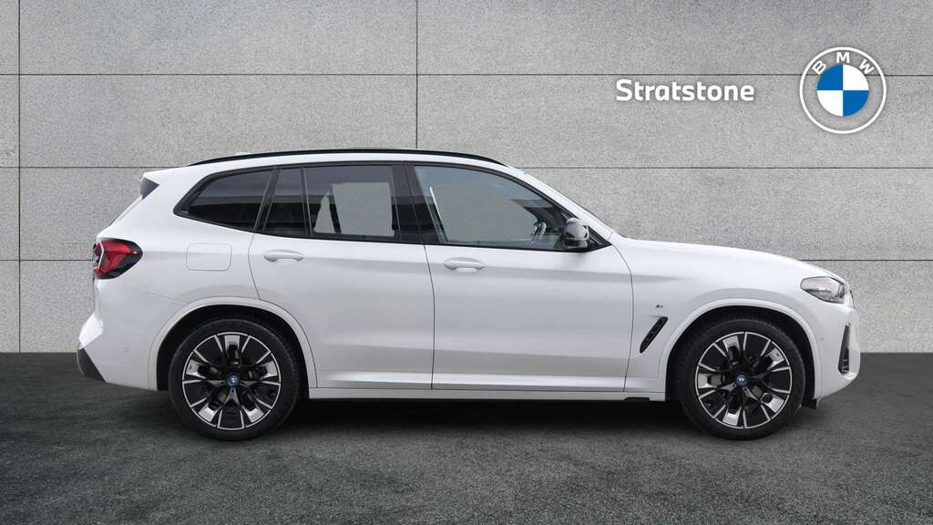 BMW iX3 210Kw M Sport Pro 80Kwh 2023 White #3