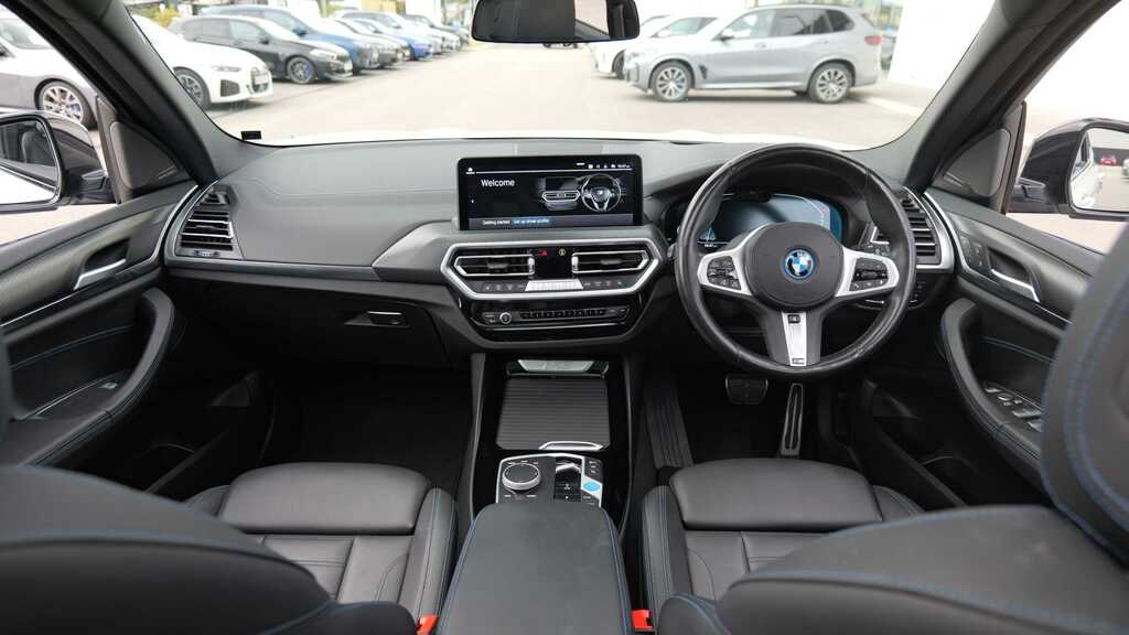 BMW iX3 210Kw M Sport Pro 80Kwh 2023 White #4