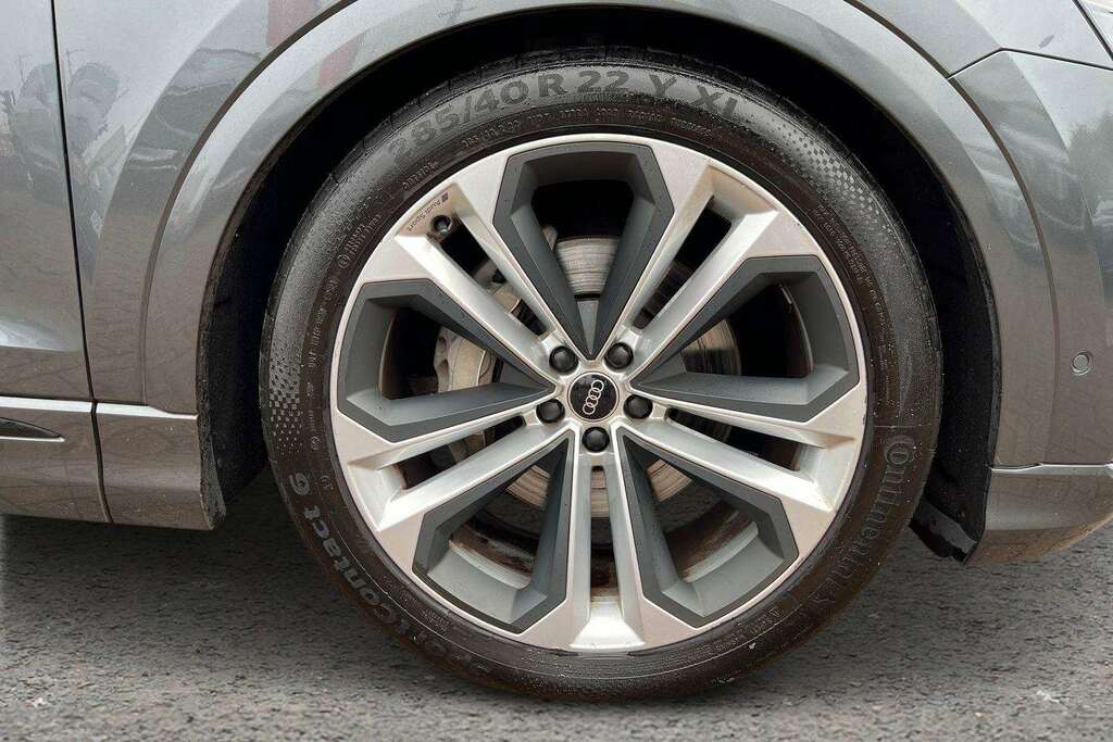 Audi Q8 55 Tfsi Quattro Black Edition Tiptronic 2024 Grey #5