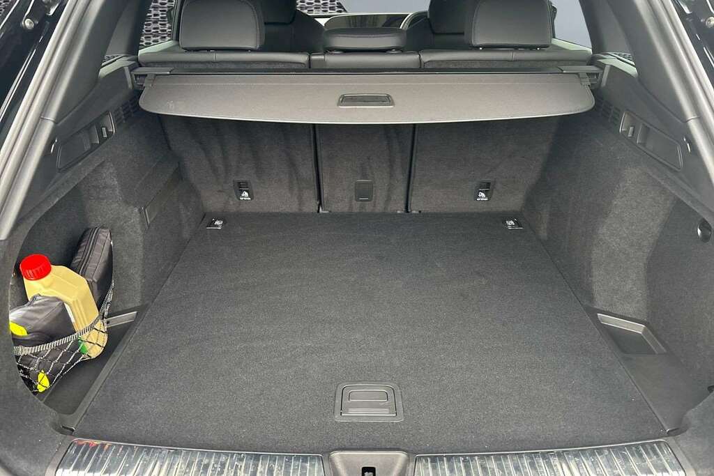 Audi Q5 Hybrid Black #13