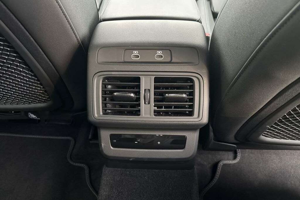 Audi Q5 Hybrid Black #23