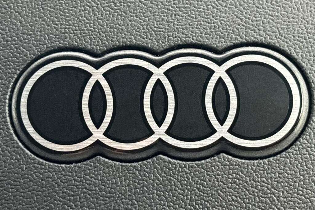 Audi Q5 Hybrid Black #32
