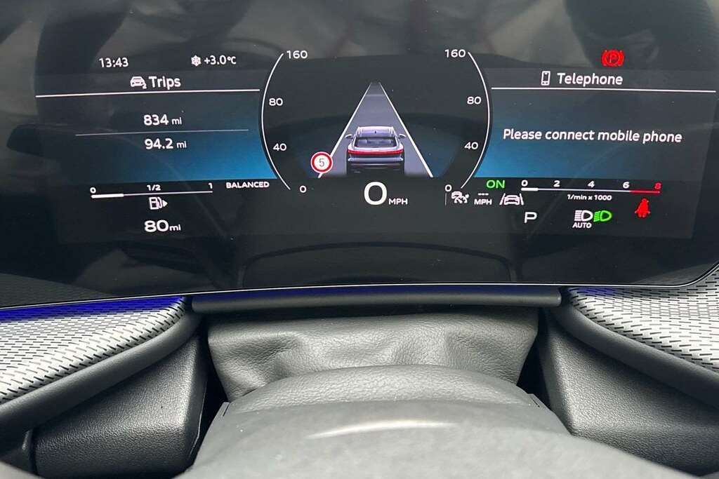 Audi Q5 Hybrid Black #18