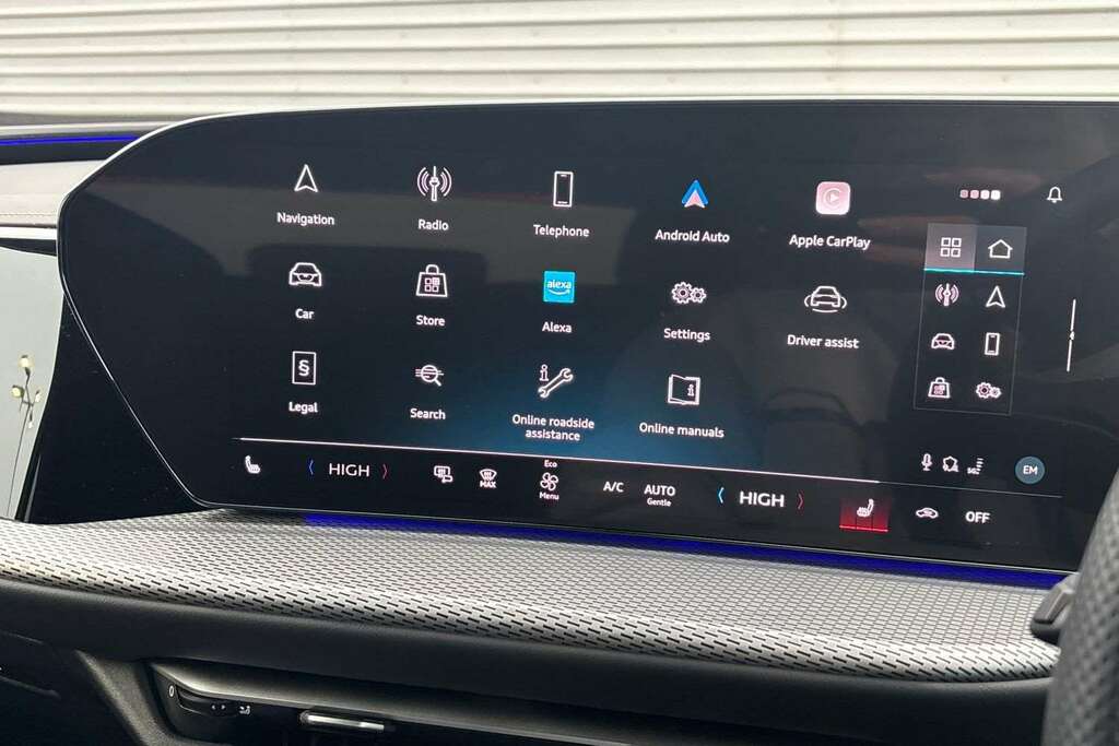 Audi Q5 Hybrid Black #27