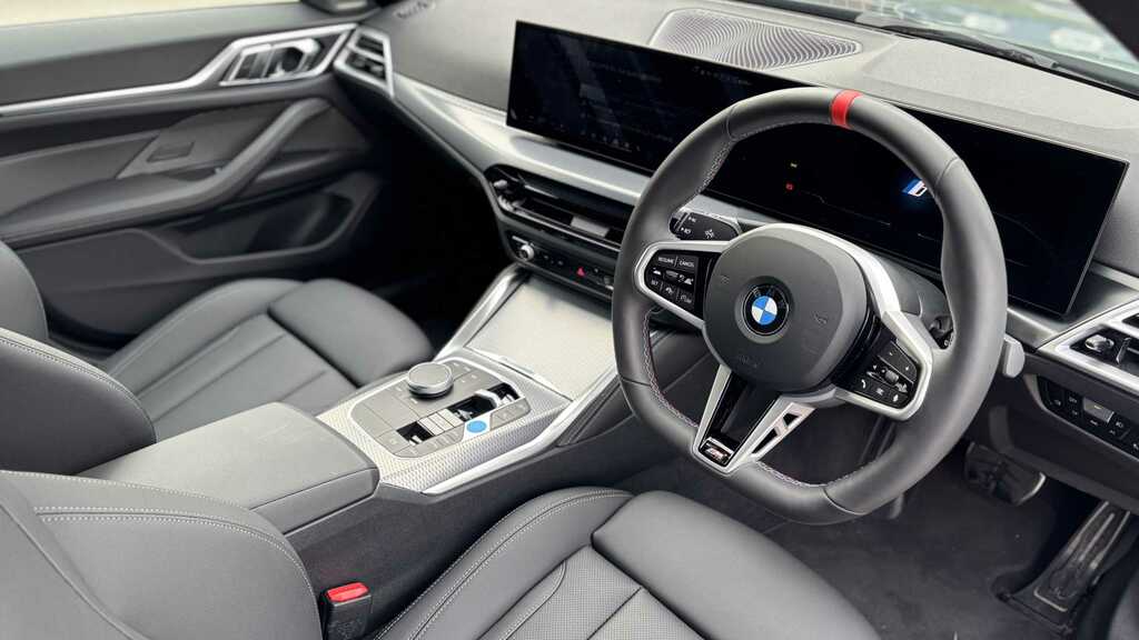 BMW i4 440Kw M60 83.9Kwh 2025 Green #4