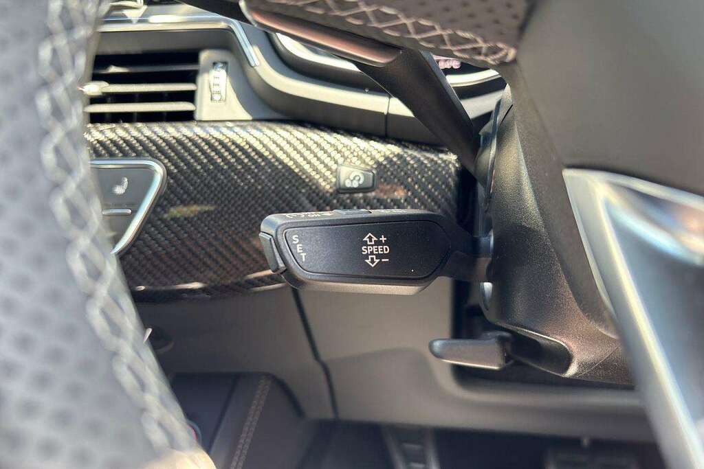 Audi RS4 Tfsi V6 Carbon Black Blue #31