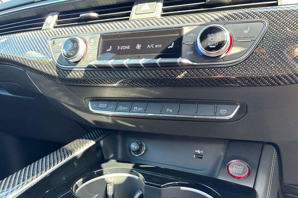 Audi RS4 Tfsi V6 Carbon Black Blue #35