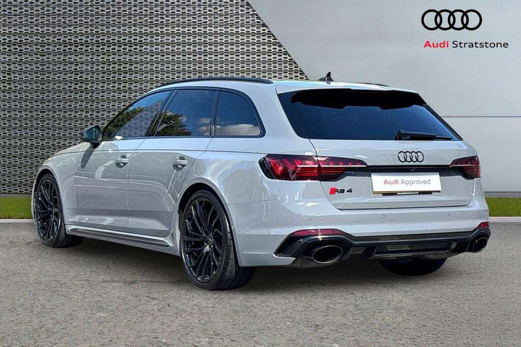 Audi RS4 Rs 4 Tfsi Quattro Carbon Black Tiptronic 2024 Grey #3