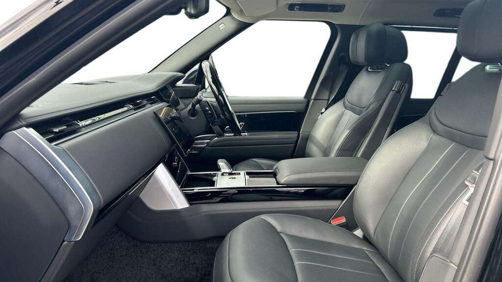 Land Rover Range Rover 3.0 D350 2026 Black #3