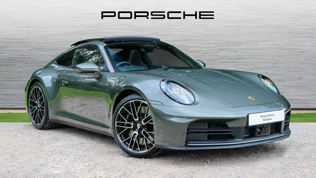 Porsche 911 Carrera 4S 2026 Green