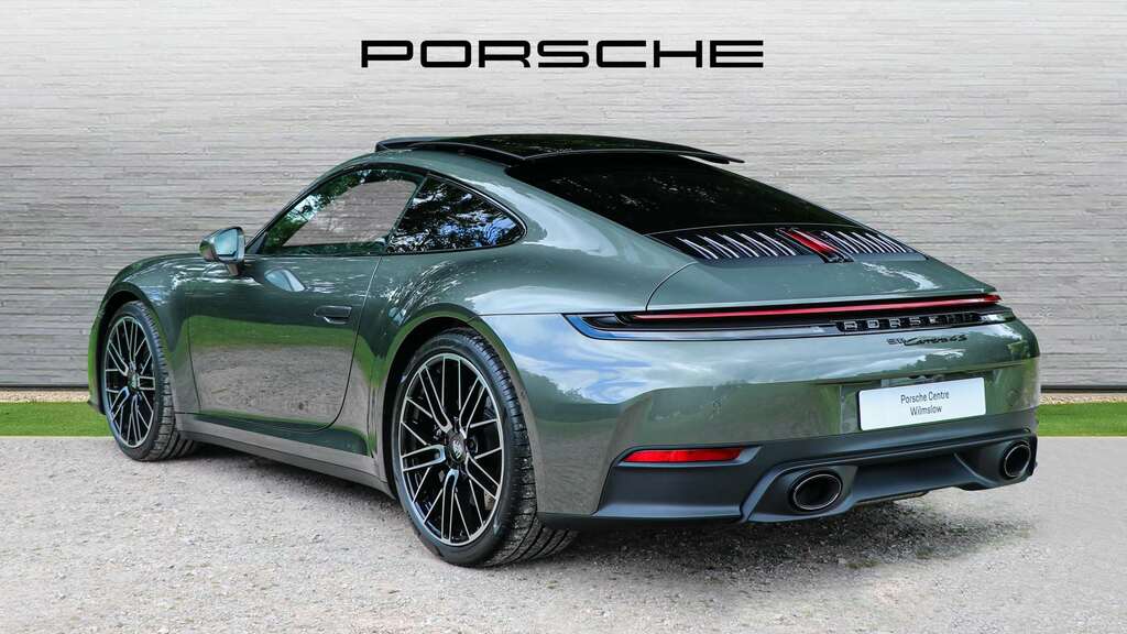 Porsche 911 Carrera 4S 2026 Green #4