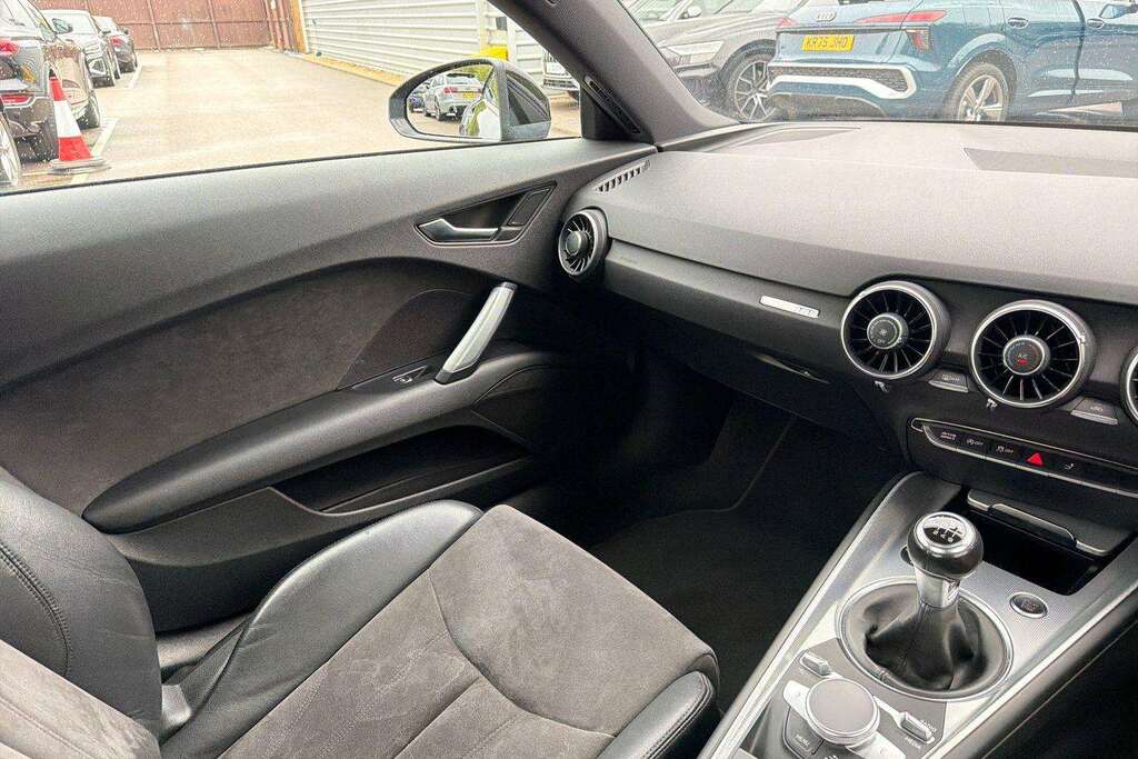 Audi TT 1.8T Fsi S Line Red #38
