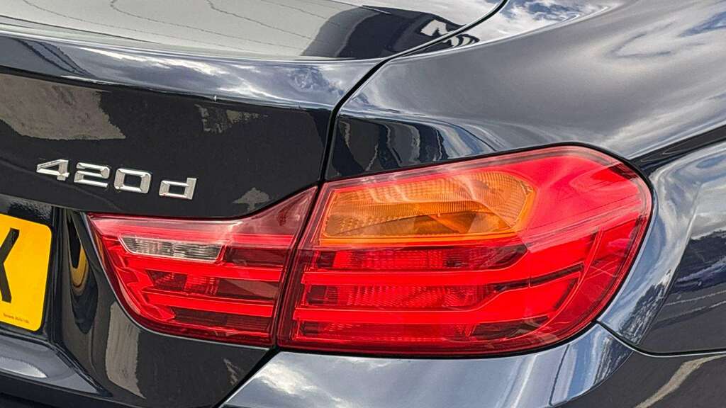 BMW 4 Series Hatchback Black #16