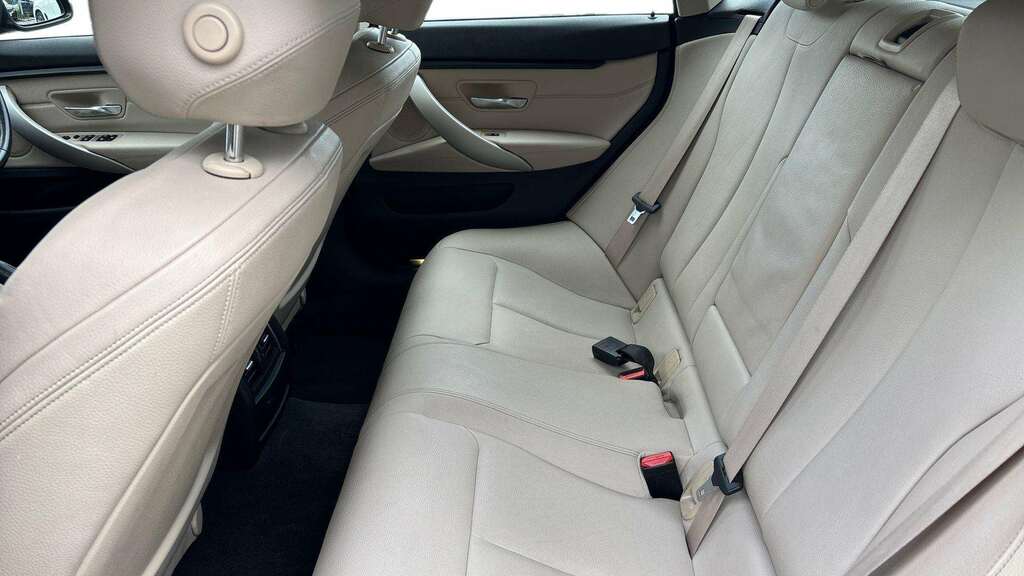 BMW 4 Series Hatchback Black #13
